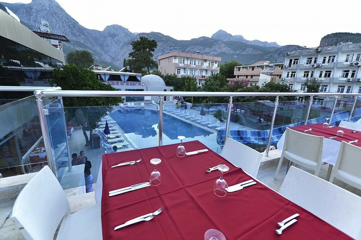 هتل ریوس لاته بیچ آنتالیا